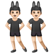 Hommes Avec Des Oreilles De Lapin: Peau Claire Hommes Avec Des Oreilles De Lapin: Peau Claire
