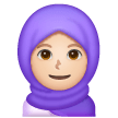 Femme Avec Foulard: Peau Claire Femme Avec Foulard: Peau Claire