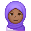 Femme Avec Foulard: Peau Moyennement Foncée Femme Avec Foulard: Peau Moyennement Foncée