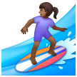 Surfeuse: Peau Moyennement Foncée Surfeuse: Peau Moyennement Foncée