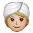 Femme En Turban: Peau Moyennement Claire Femme En Turban: Peau Moyennement Claire