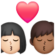 Beijo: Mulher, Homem, Tom de Pele Claro, Tom de Pele Médio-Escuro