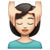 Mulher Recebendo Massagem Facial: Tom de Pele Claro