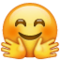 Хоче обійняти
