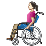 हस्तचालित व्हीलचेयर पर बैठी औरत: हल्के रंग की त्वचा