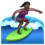 Surfeuse: Peau Foncée