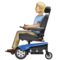 Personne En Fauteuil Roulant Motorisé: Peau Moyennement Claire