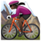 Femme En VTT: Peau Foncée