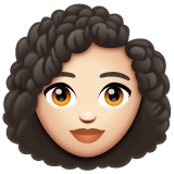 Femme: Peau Claire, Cheveux Bouclés