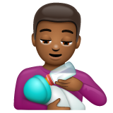 Homem Alimentando Bebê: Pele Morena Escura para WhatsApp 2.26.8.72