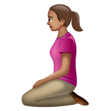 Mulher Ajoelhando: Pele Morena para WhatsApp 2.26.8.72